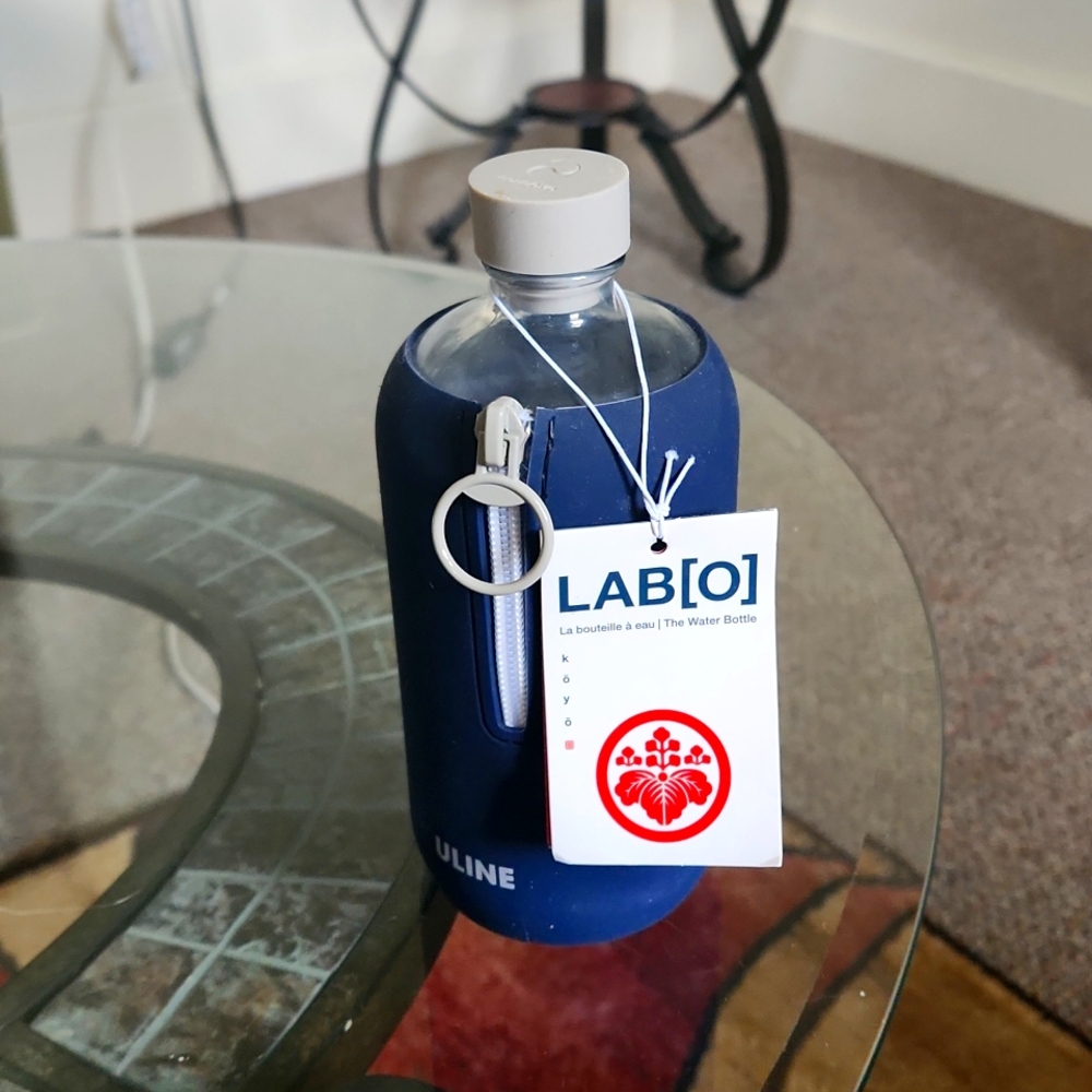 Lab[O] water bottle